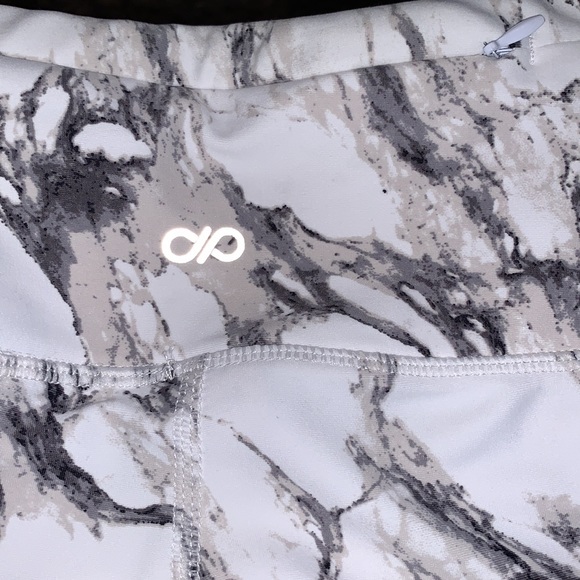 Infinite Performance XL Gym Pants great cond - Picture 3 of 4